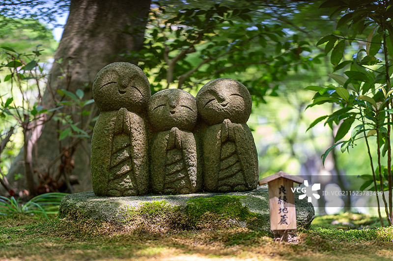 日本镰仓可爱的石雕图片素材