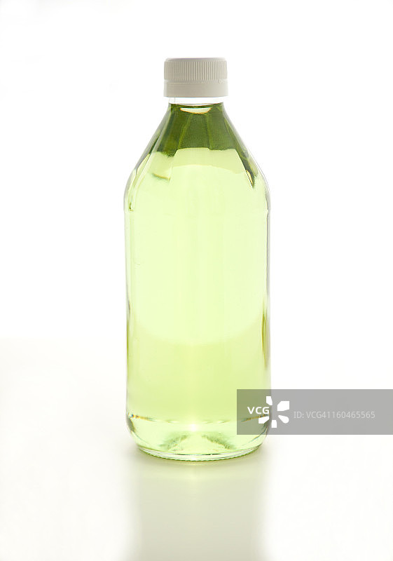 白葡萄籽油瓶图片素材