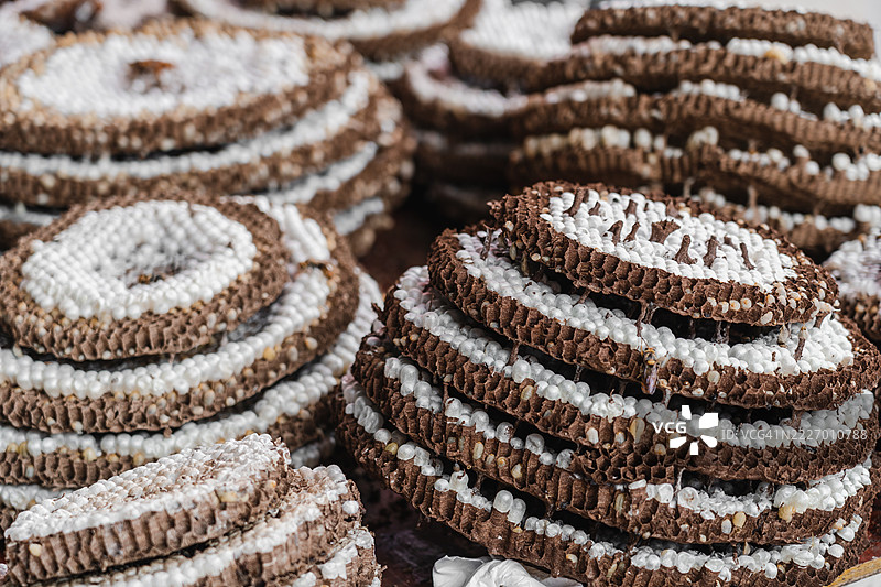 蜂巢中的蜜蜂图片素材